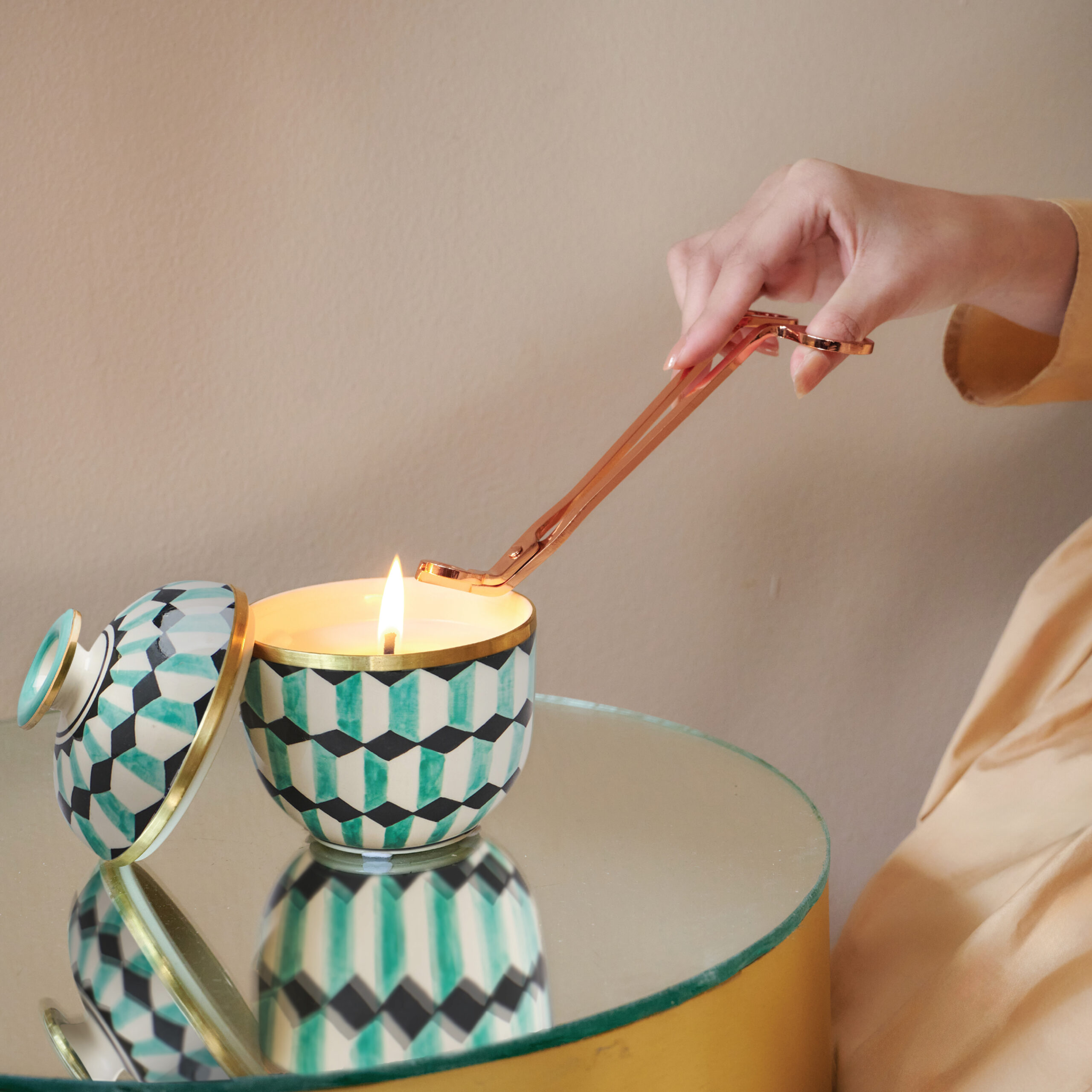 Ceramic Candle Tuay Honey Comb - Image 4